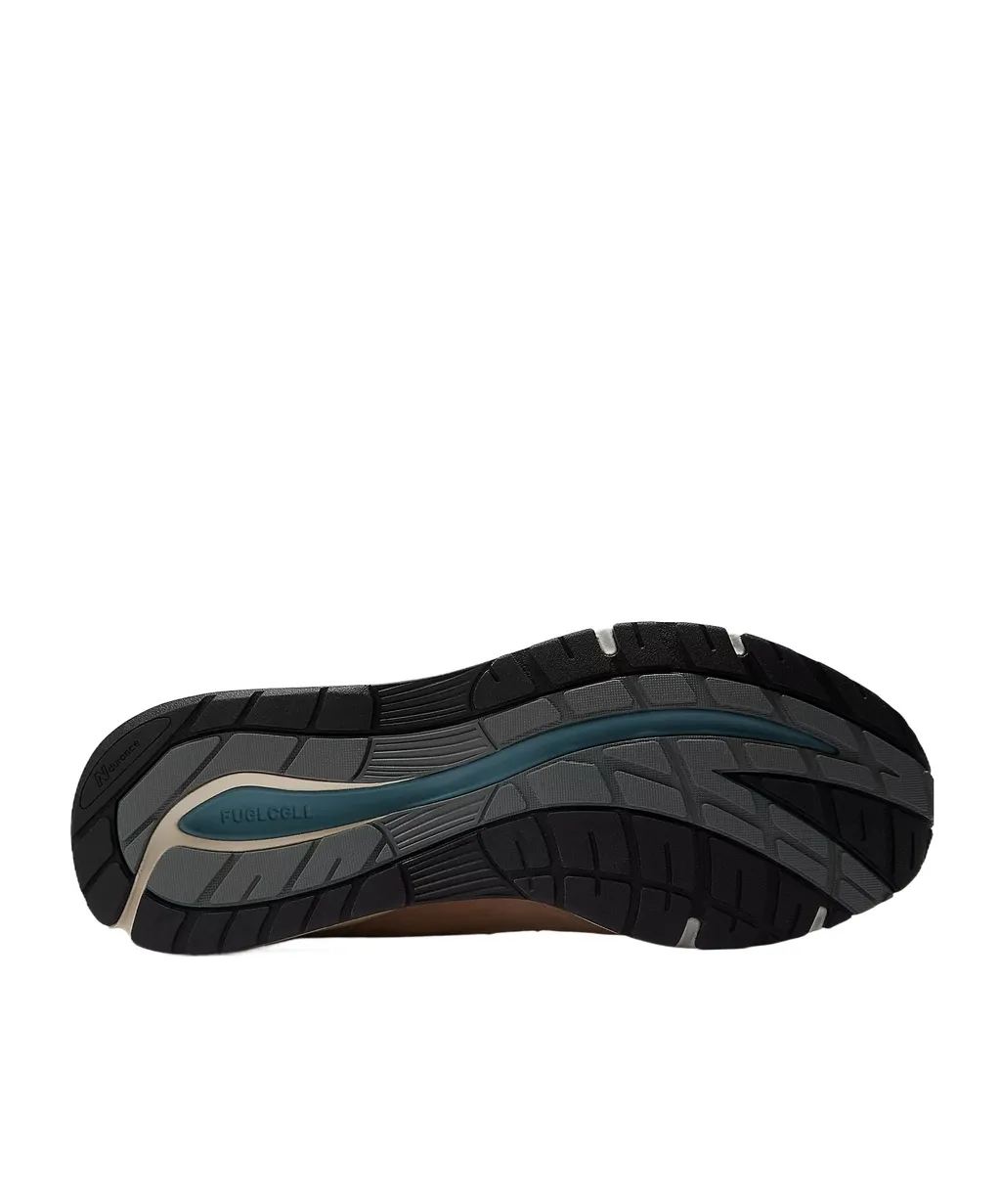 U991V2 Lace-Up Sneakers