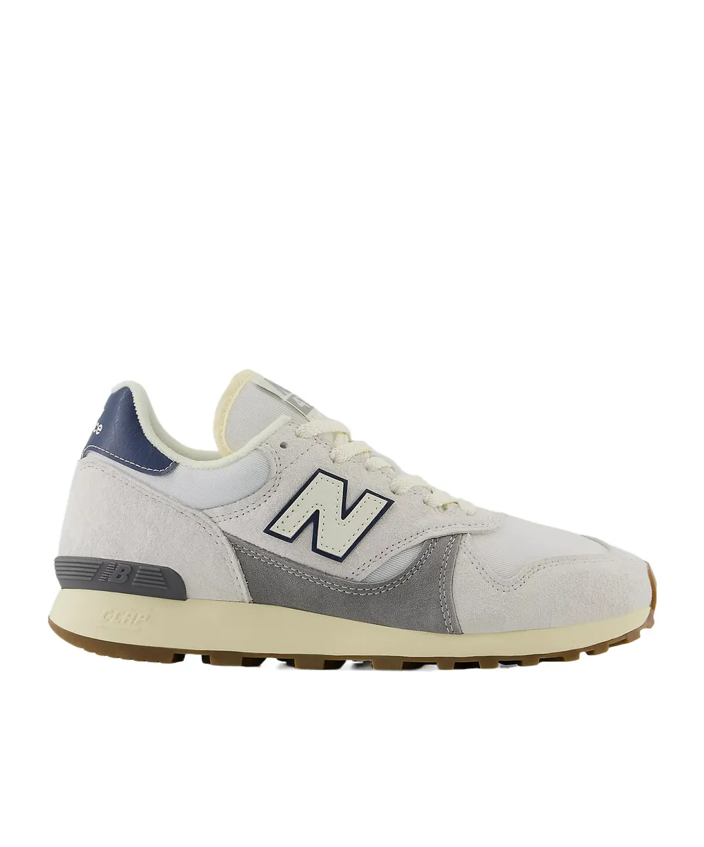 U475 Sneakers