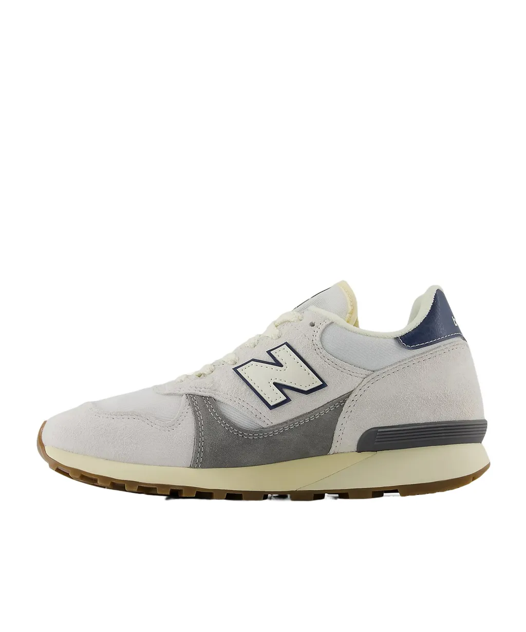 U475 Sneakers
