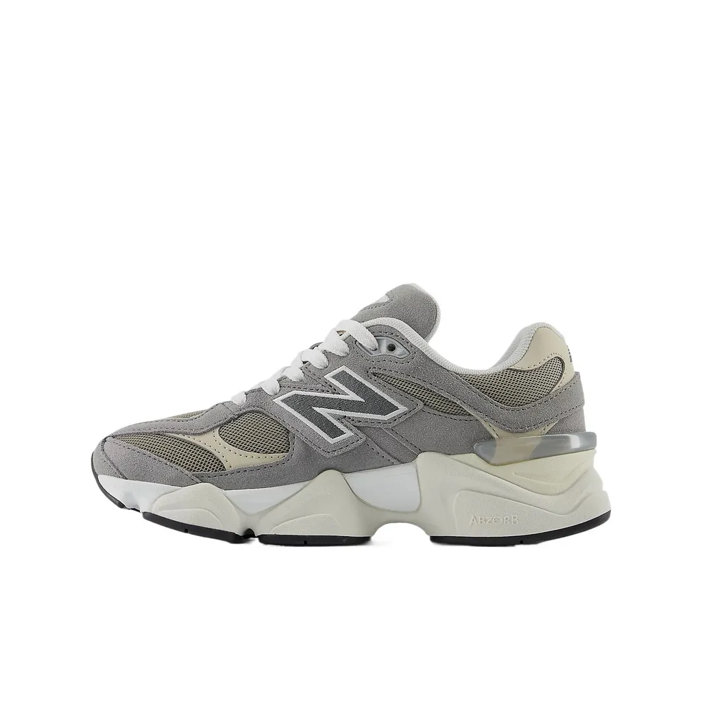 9060 Sneakers