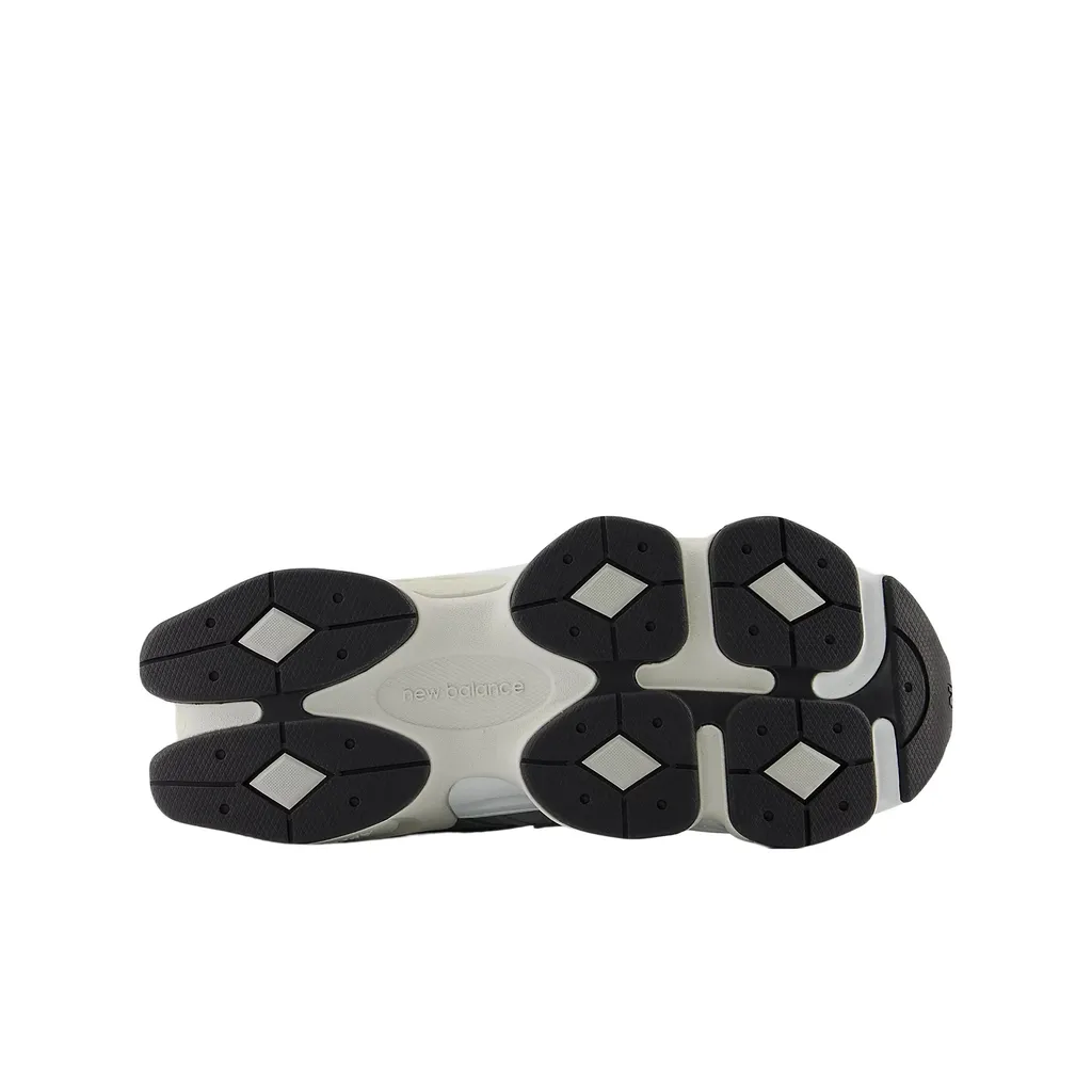 9060 Sneakers