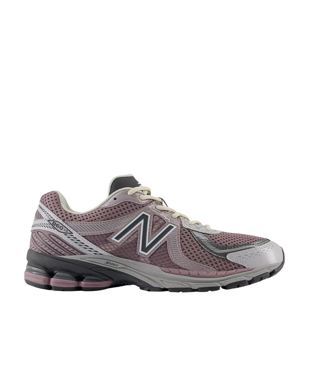 860V2 Lace-Up Sneakers