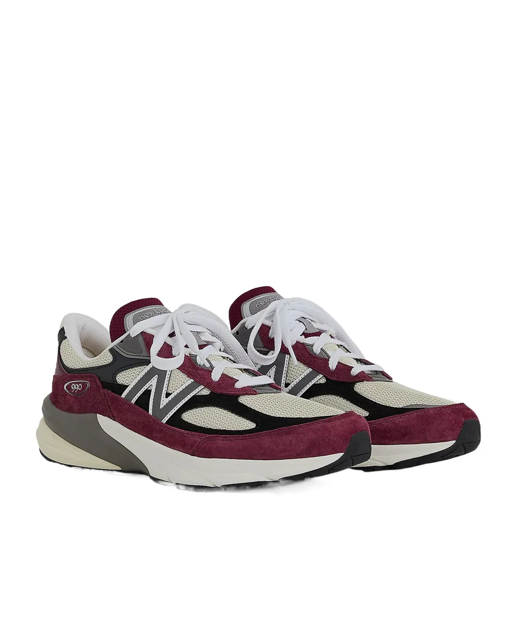 990V4 Lace-Up Sneakers