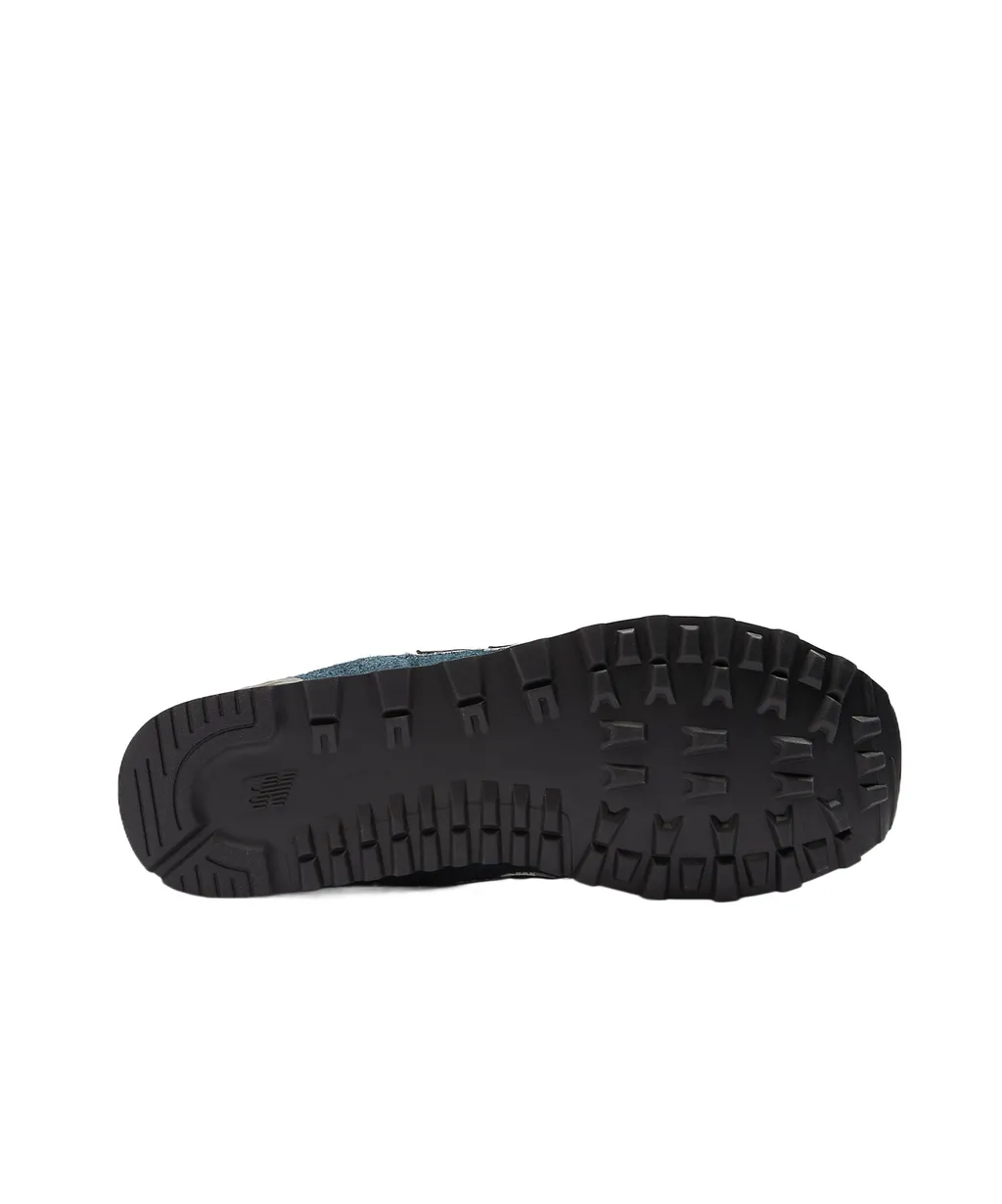 576 Lace-Up Sneakers