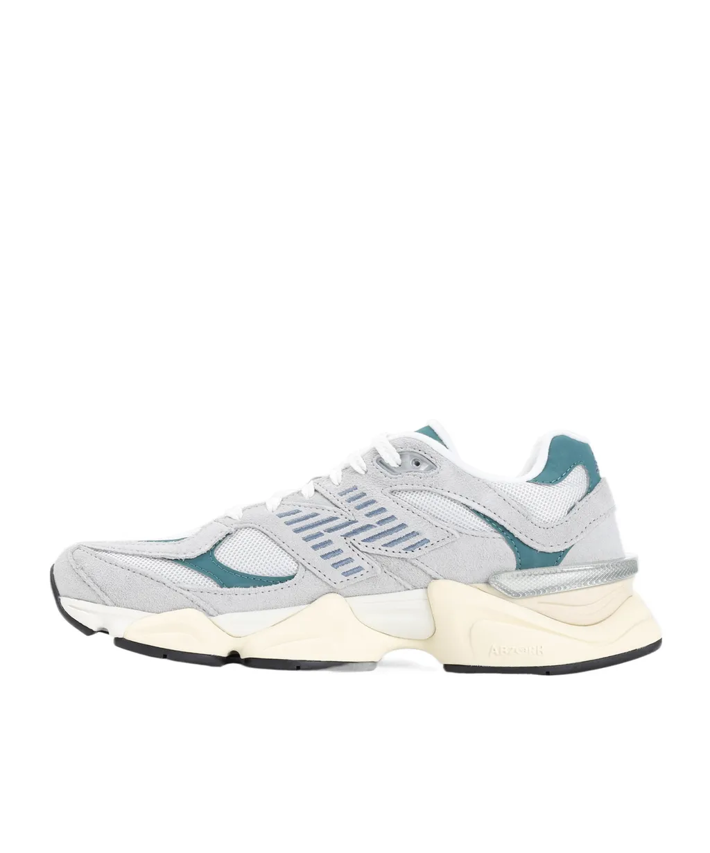 9060 Lace-Up Sneakers