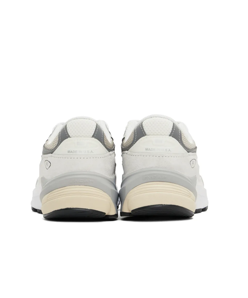 990V6 Sneakers