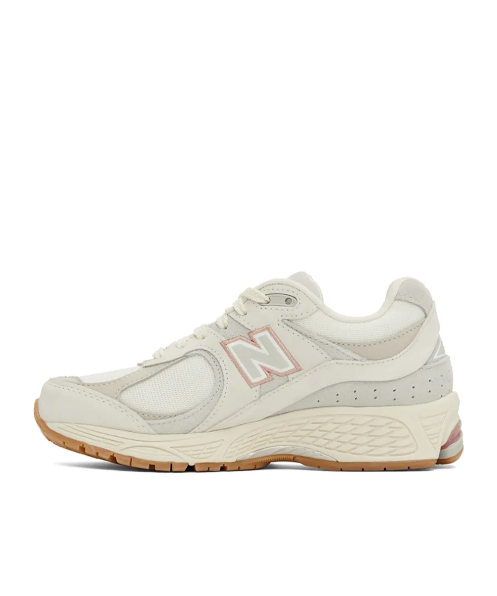 Round-Head Sneakers