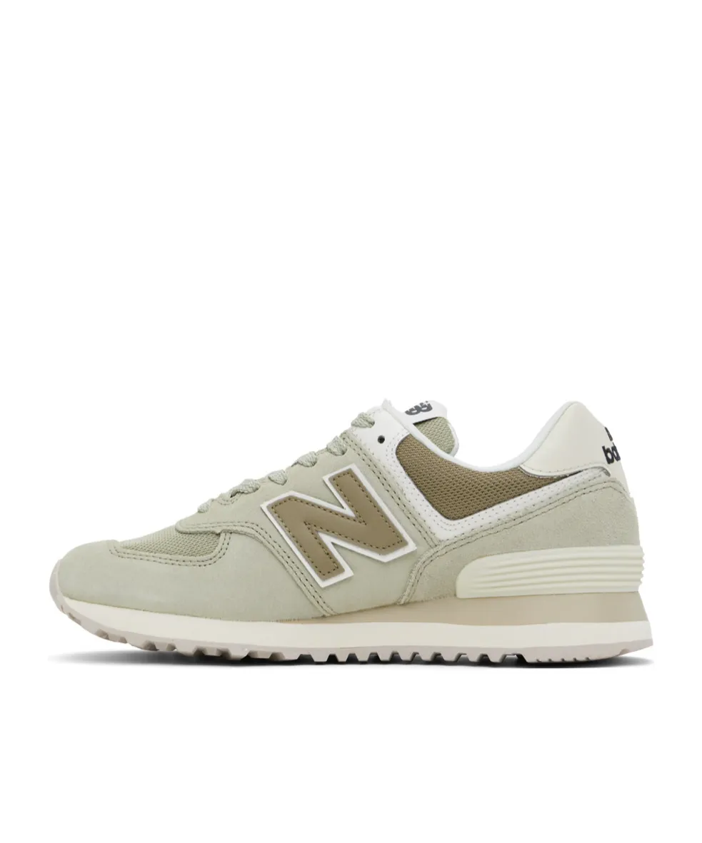 Round-Head Sneakers