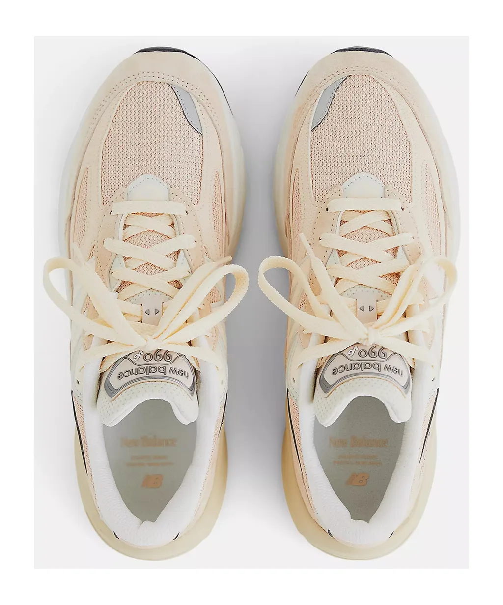 990V4 Lace-Up Sneakers