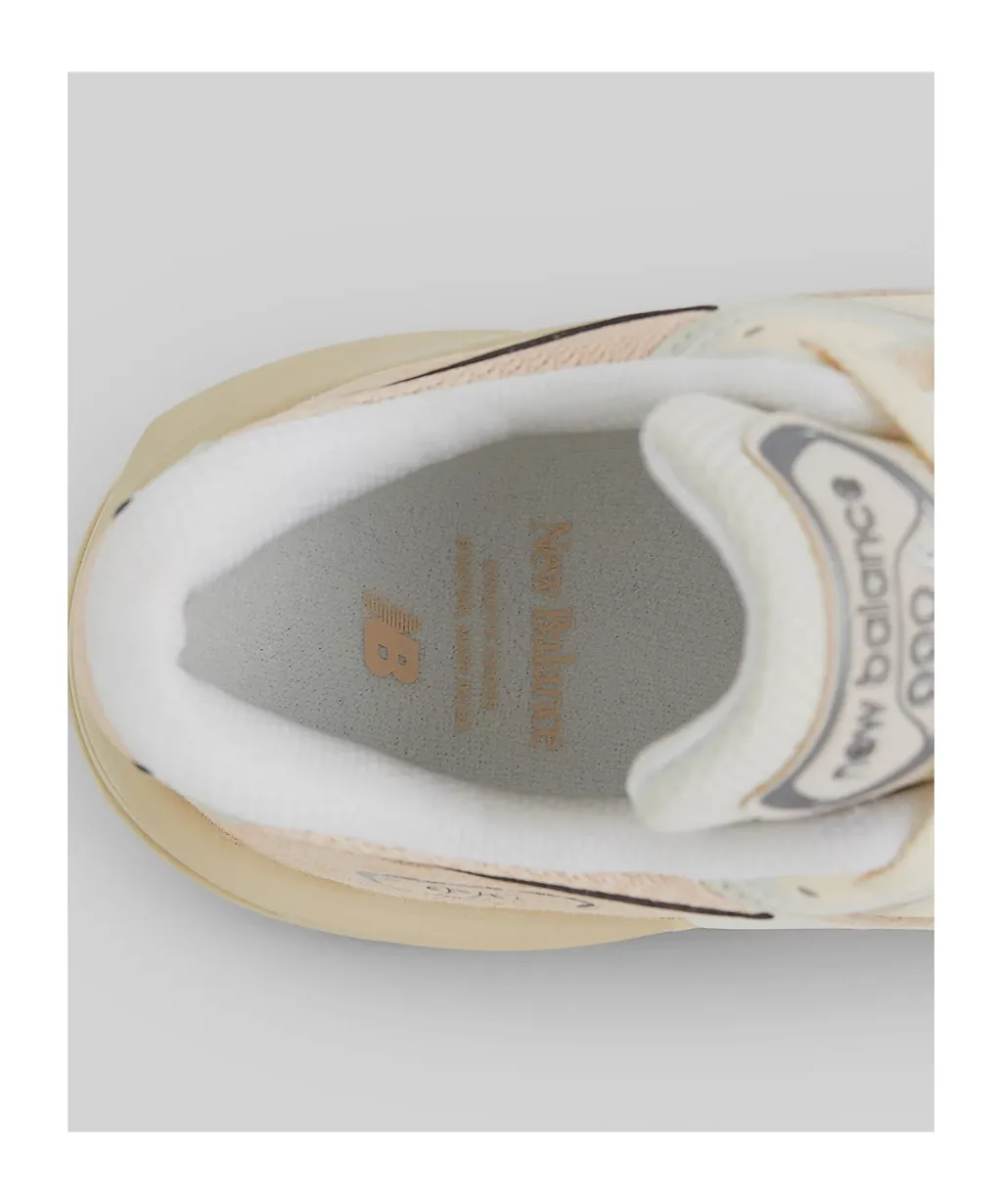 990V4 Lace-Up Sneakers