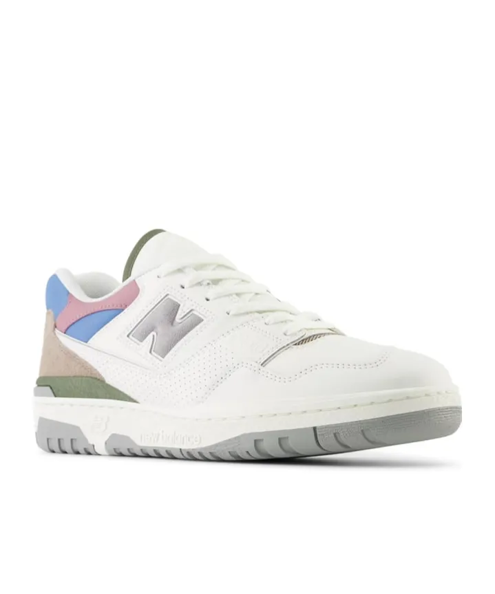 550 Round-Toe Lace-Up Sneakers