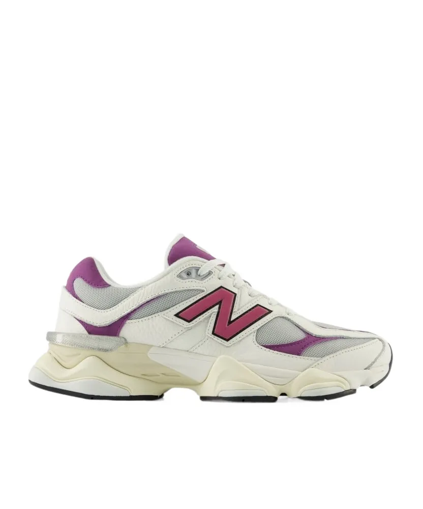 9060 Lace-Up Sneakers