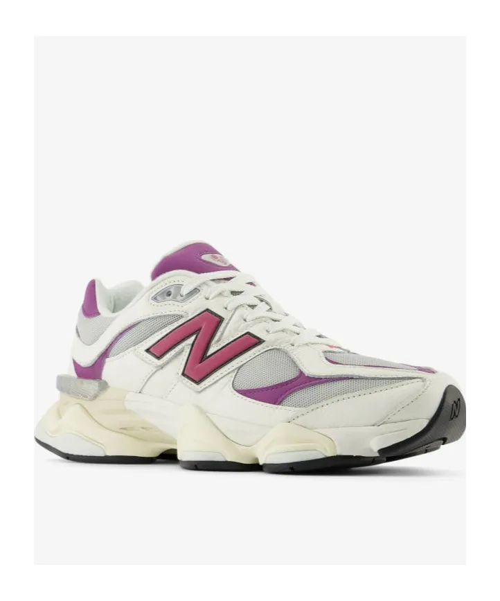 9060 Lace-Up Sneakers