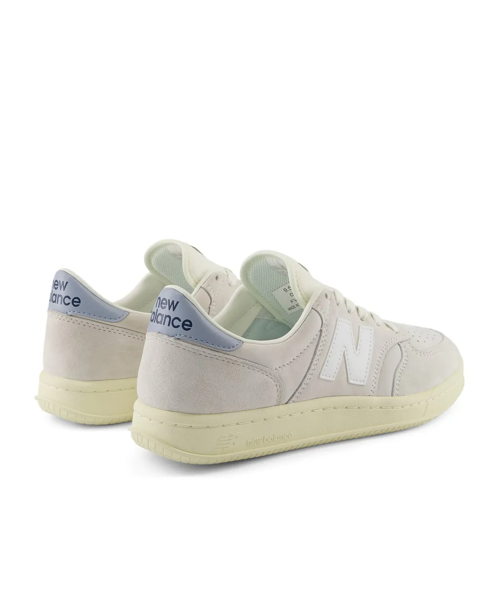 T500 Lace-Up Sneakers