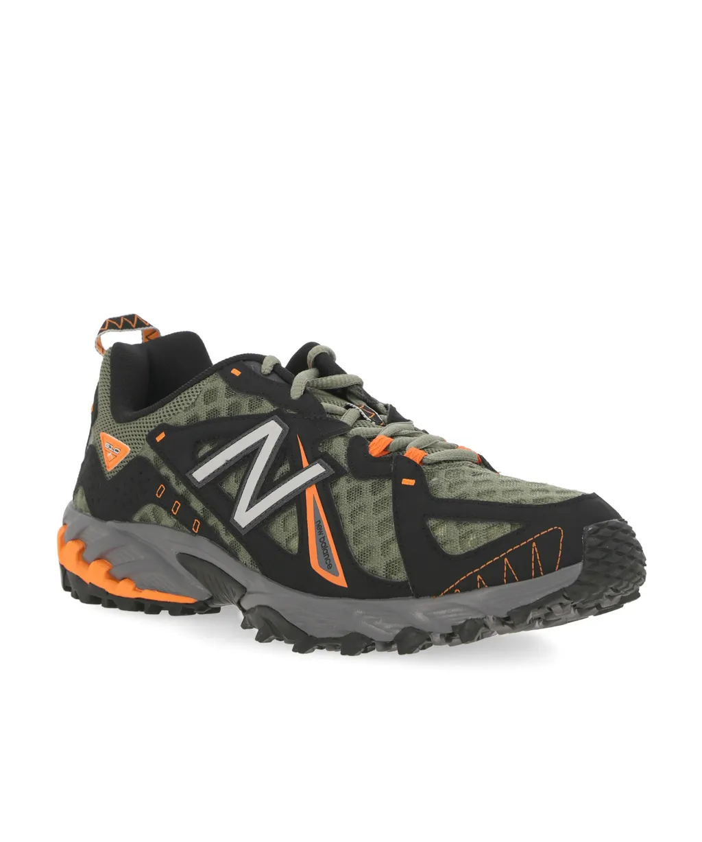 610V1 Lace-Up Sneakers