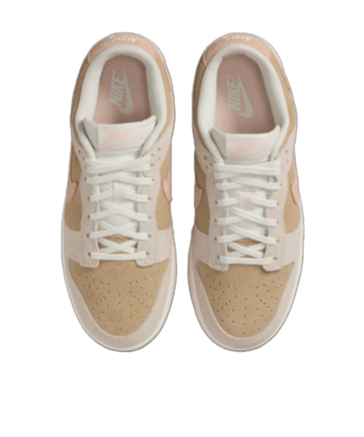 Dunk Low Sneakers