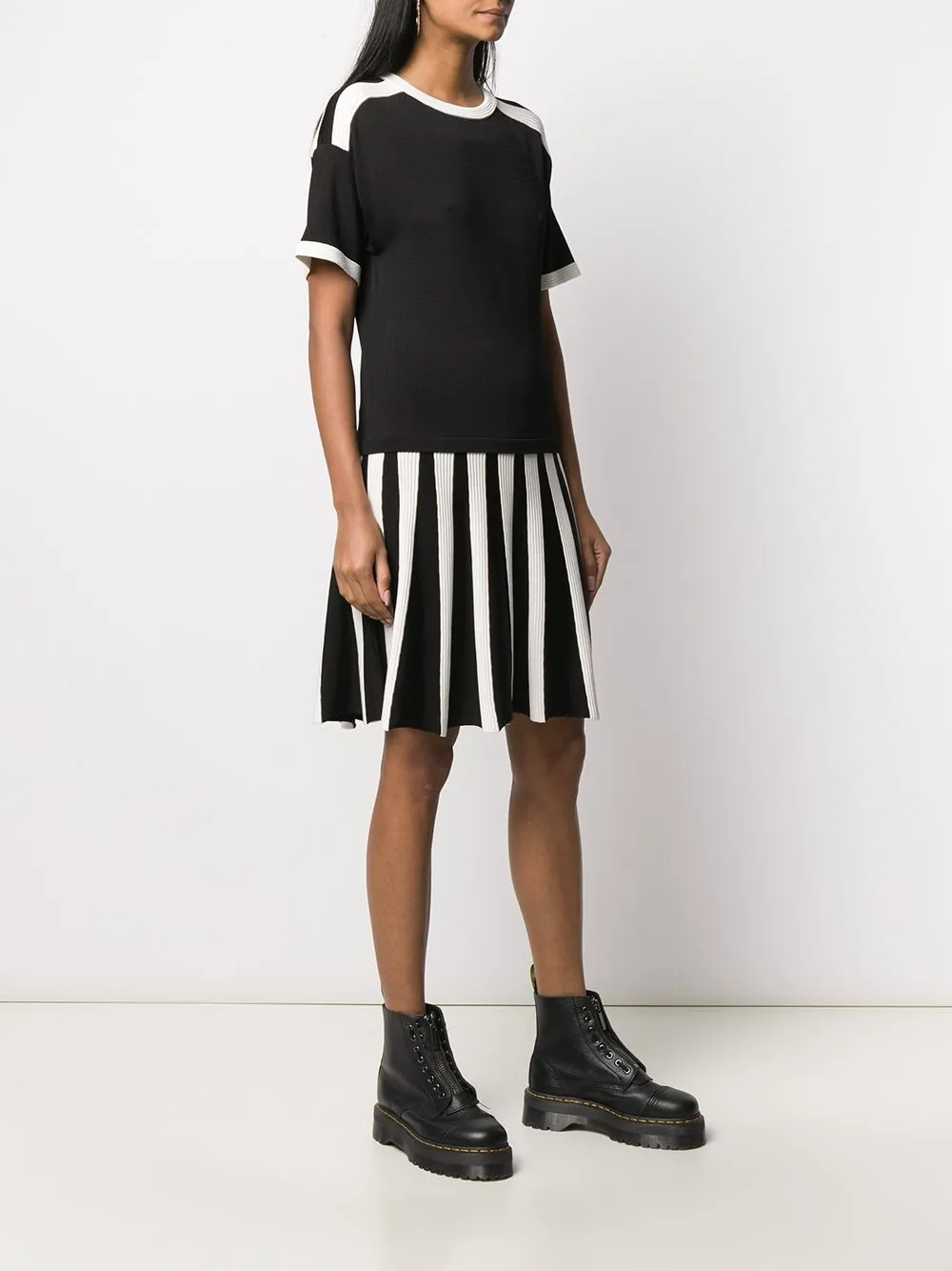 Short-Sleeved Knitted Dress