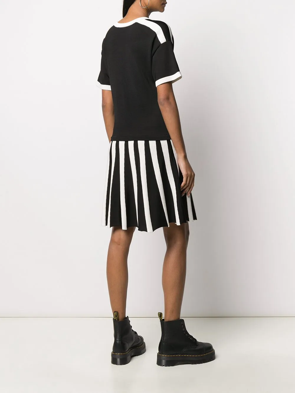 Short-Sleeved Knitted Dress