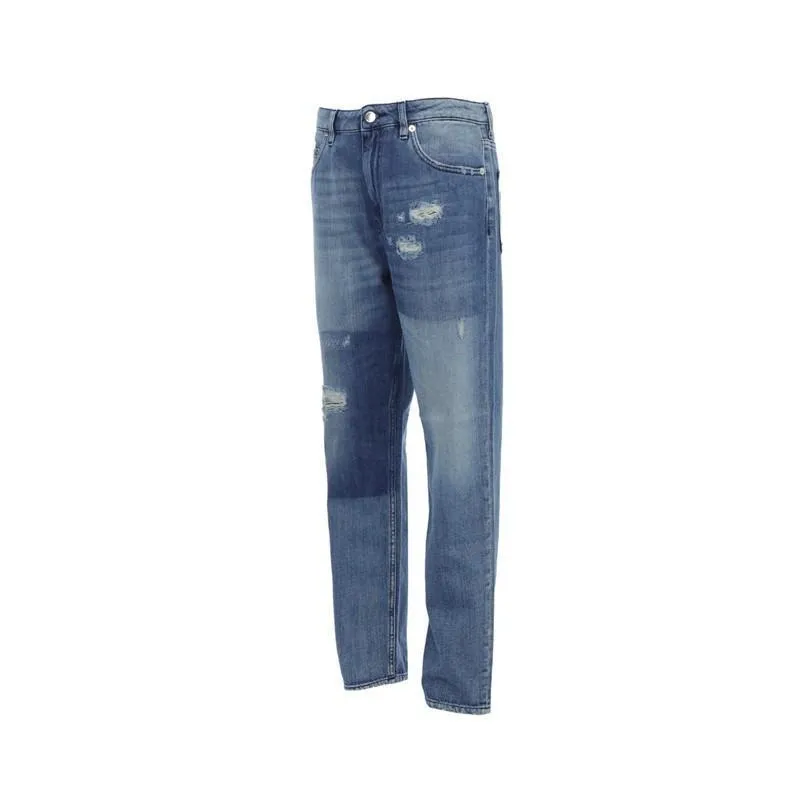 Straight Jeans