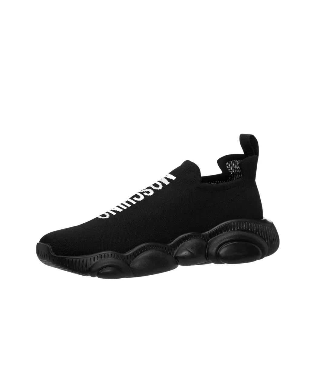 Round-Head Sneakers