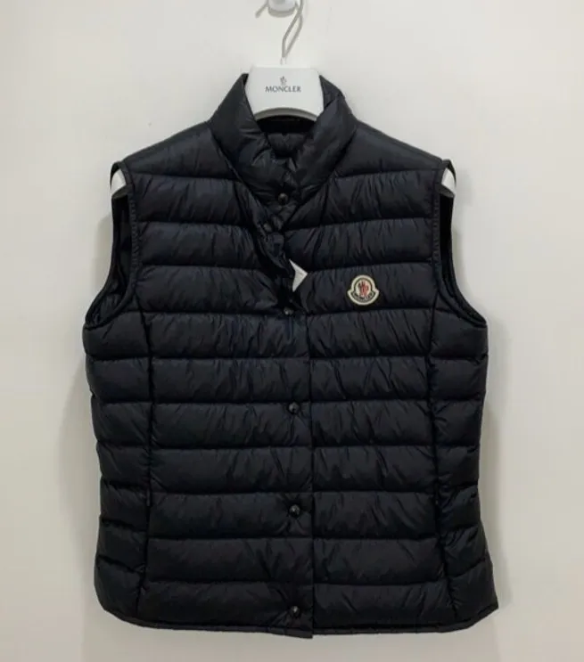 Liane Logo Patch Zip-Up Vest