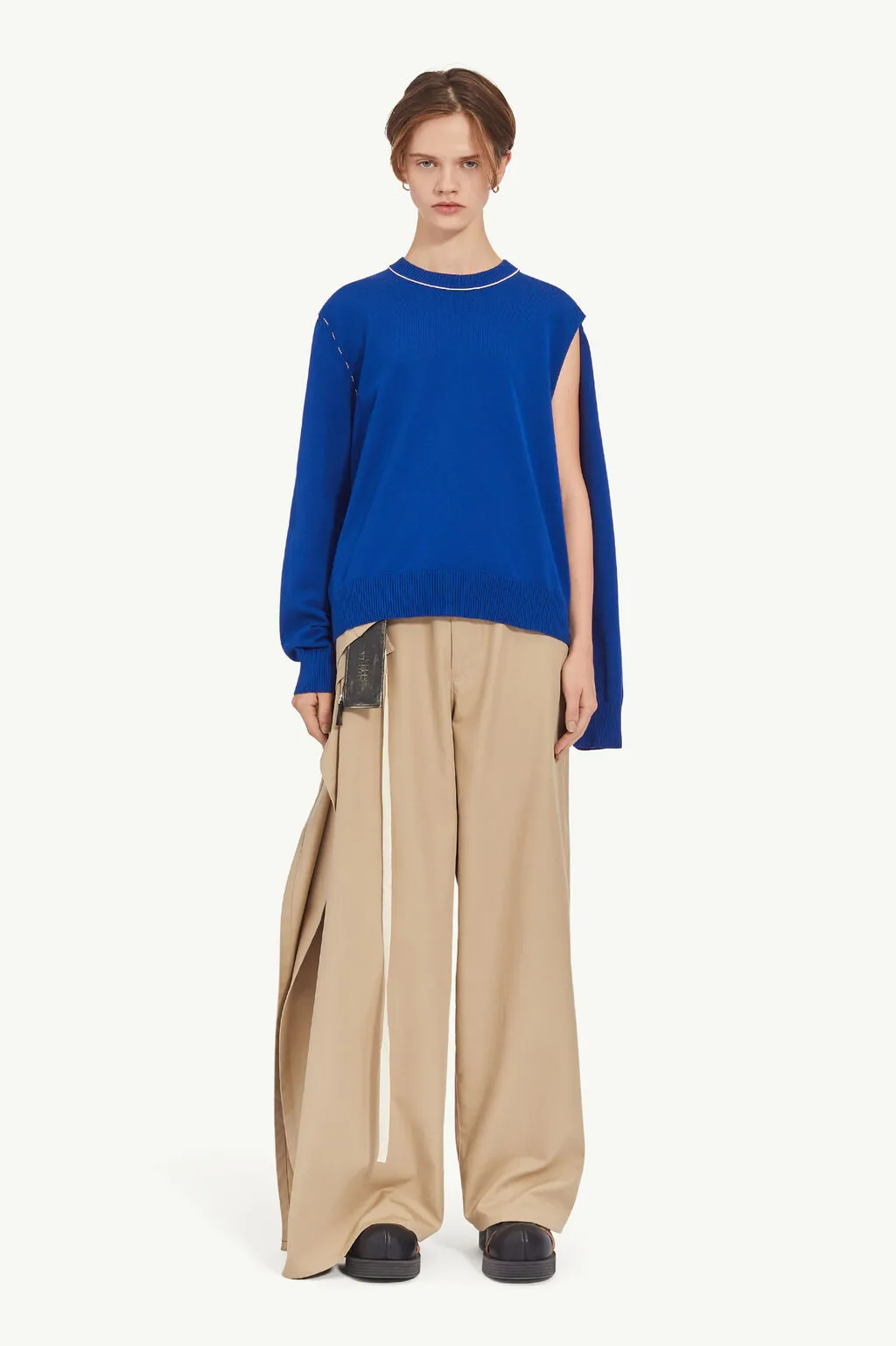 Crew-Neck Cut-Out Jumper