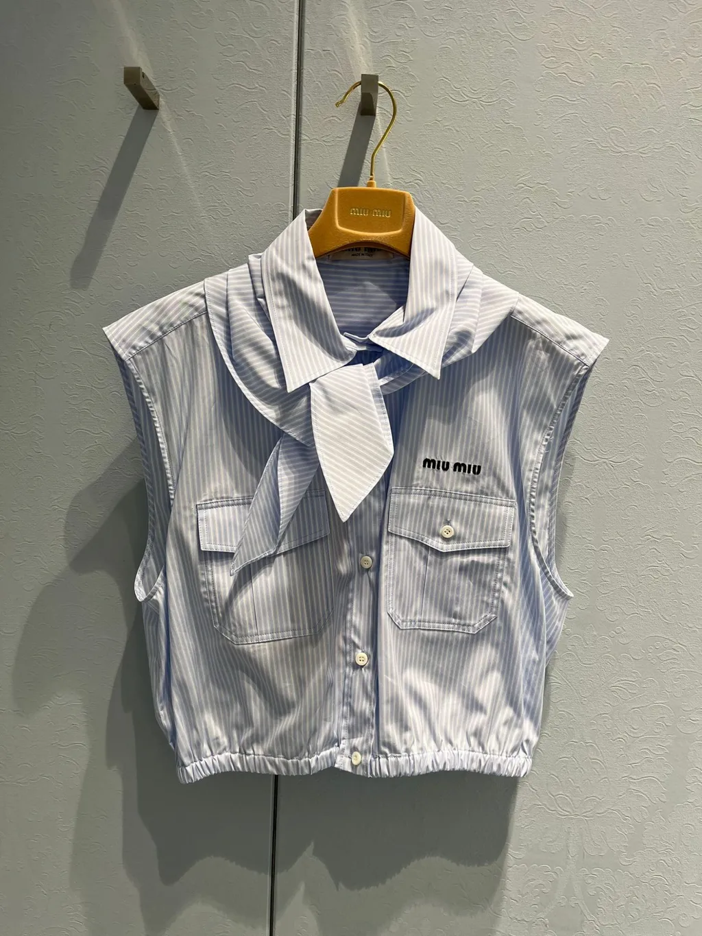 Logo-Embroidered Sleeveless Shirt