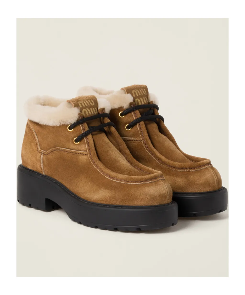Round-Toe Lace-Up Boots