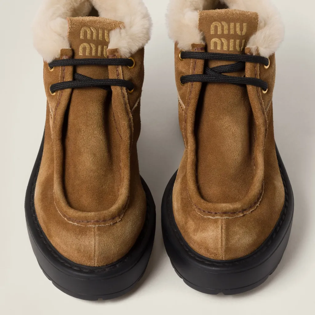 Round-Toe Lace-Up Boots