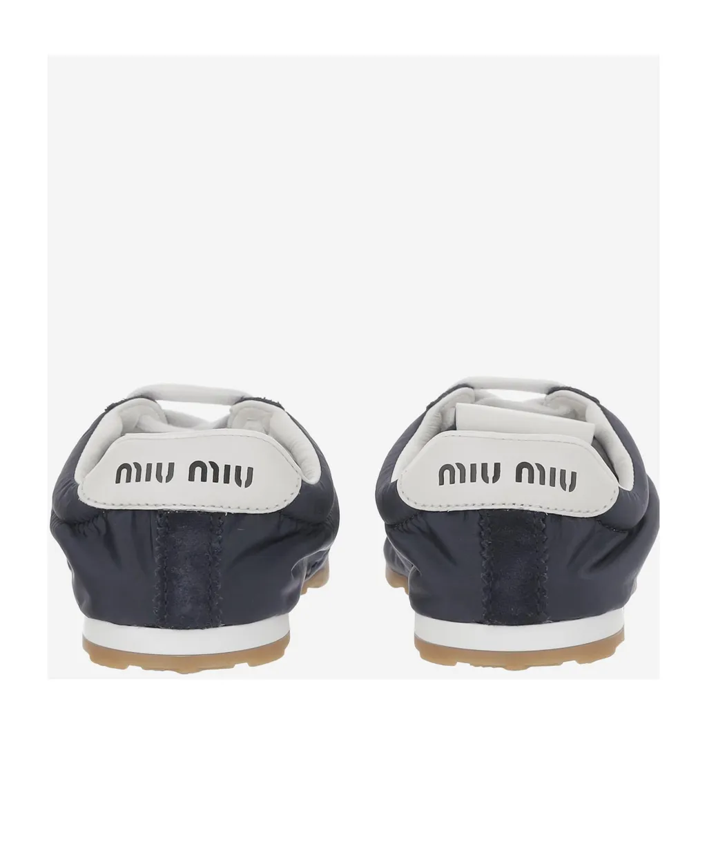 Plume Lace-Up Sneakers