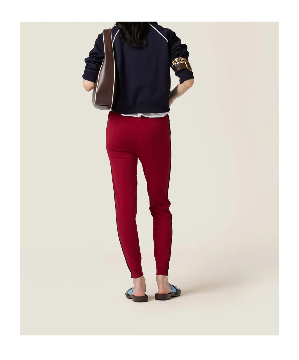 Long-Sleeved Zipped Sweatshirt