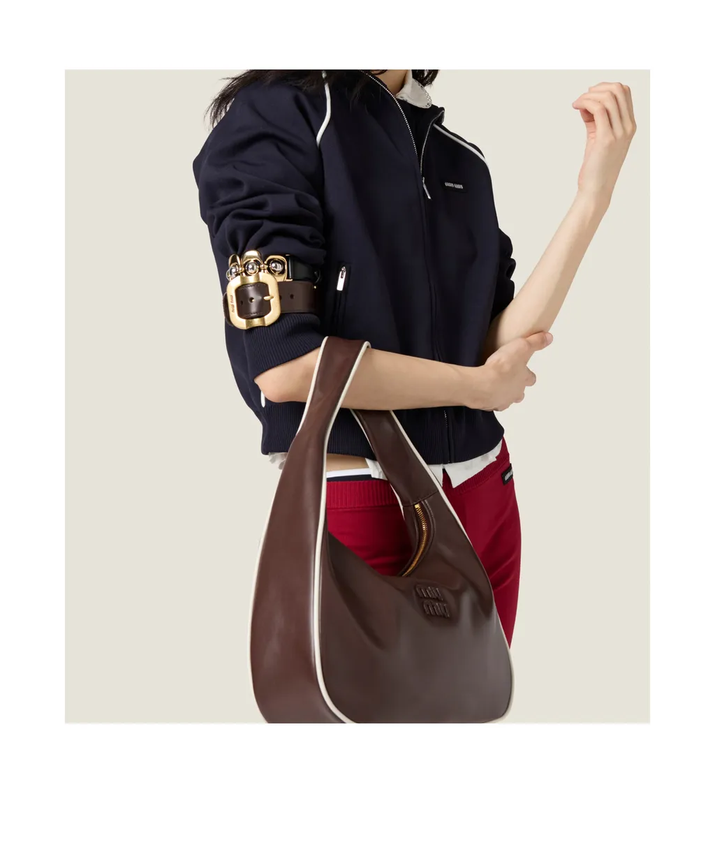 Long-Sleeved Zipped Sweatshirt