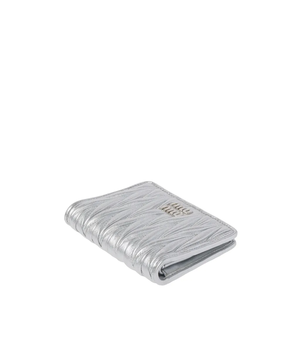 Logo-Lettering Matelassé Bi-Fold Wallet