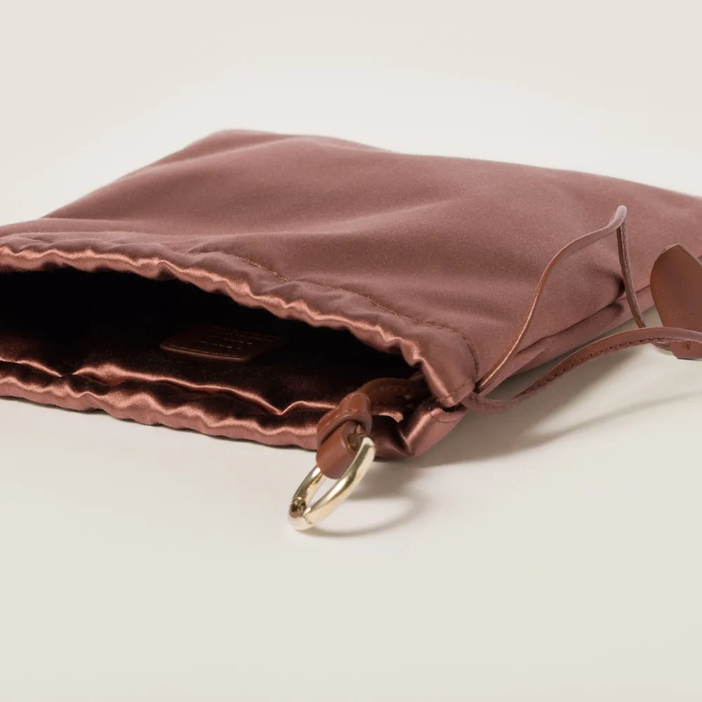 Pull-Out Handbag