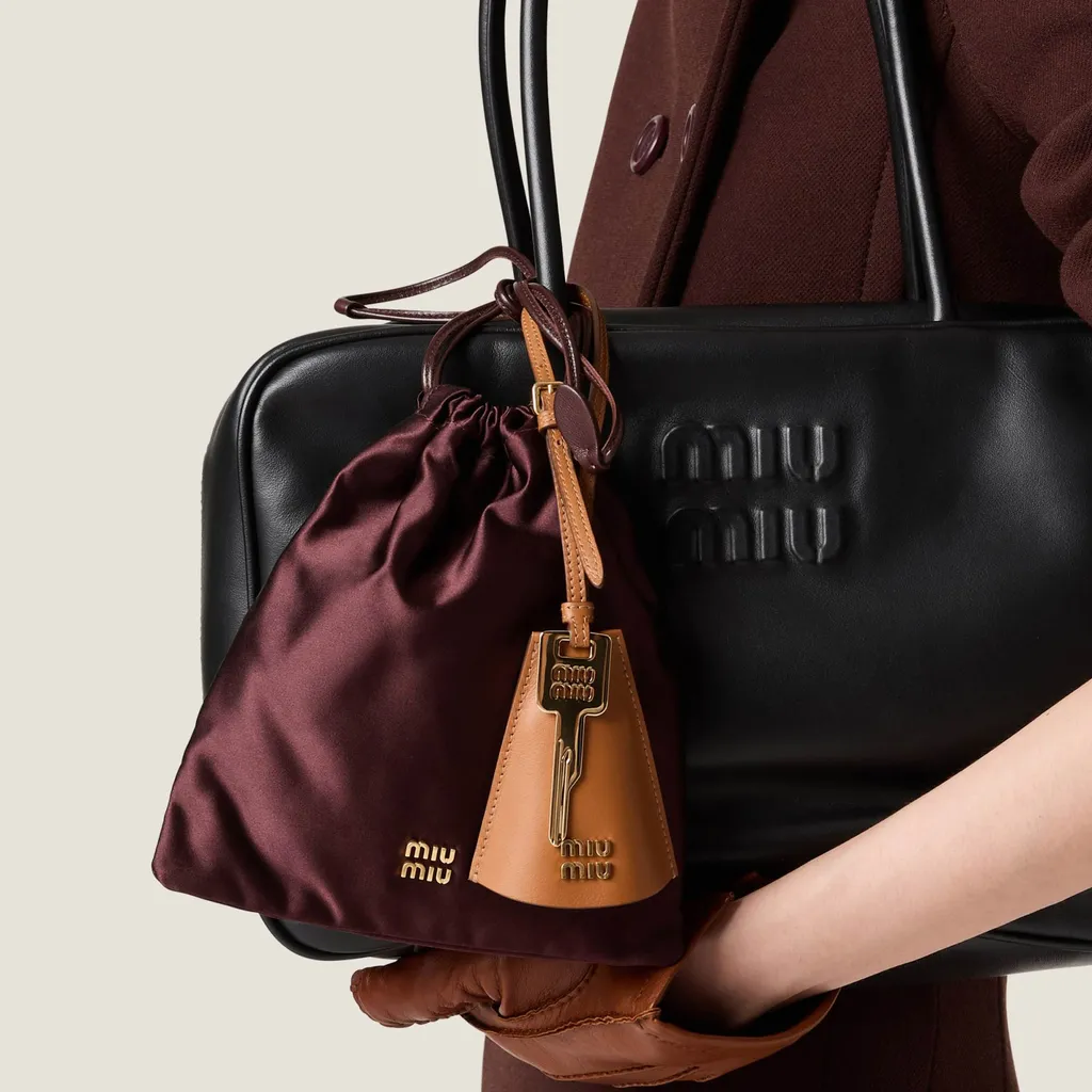 Duchesse Pouch