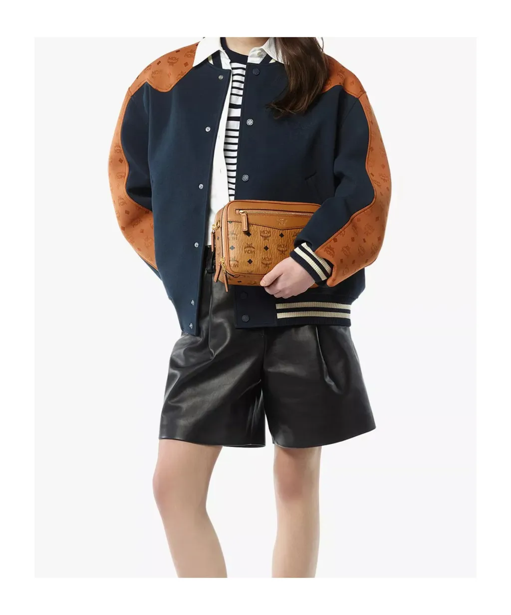 Logo-Pattern Zip Messenger Bag