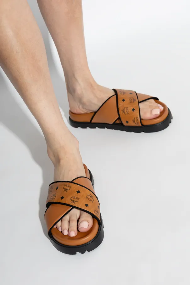 Crossover Broadband Slippers