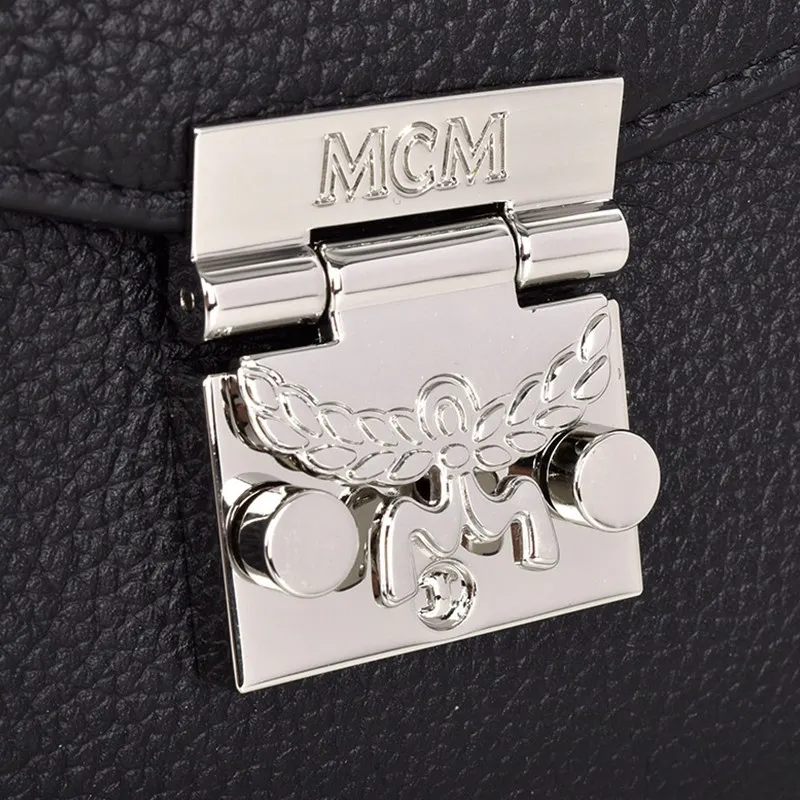 Litchi Emblem Single Shoulder Bag