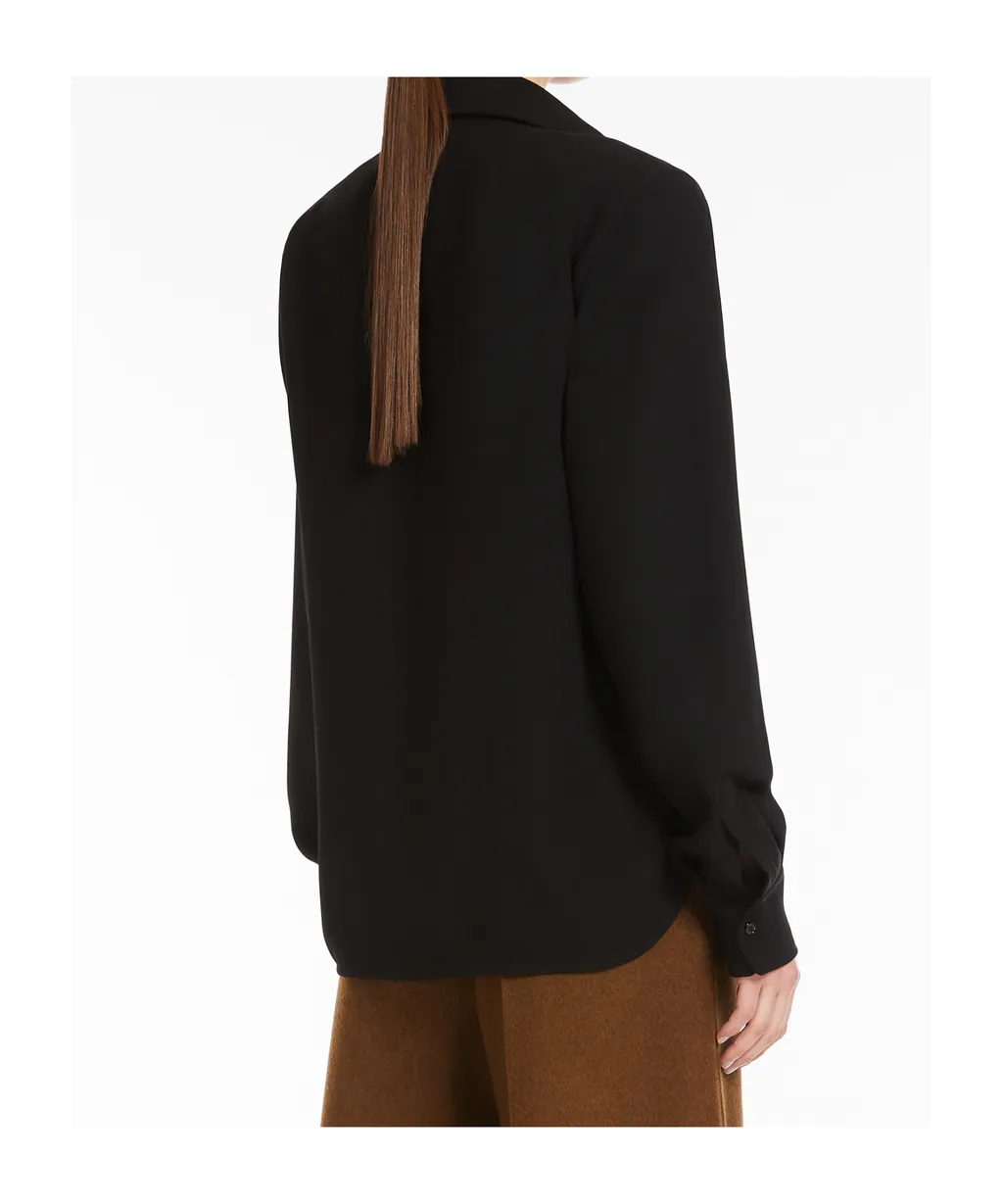 V-Neck Long-Sleeved Shirt