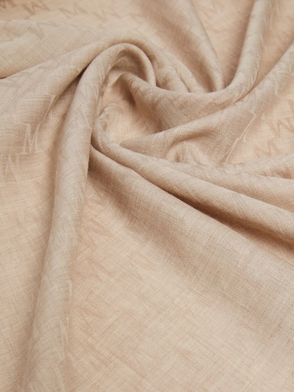 Magico Frayed Edge Scarf