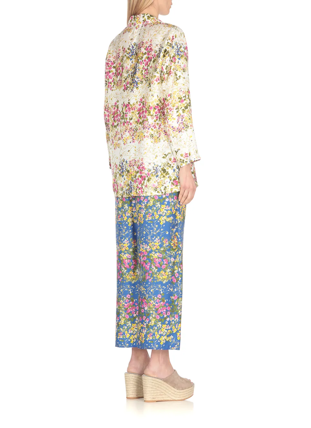 Floral Printed Long-Sleeved Blouse