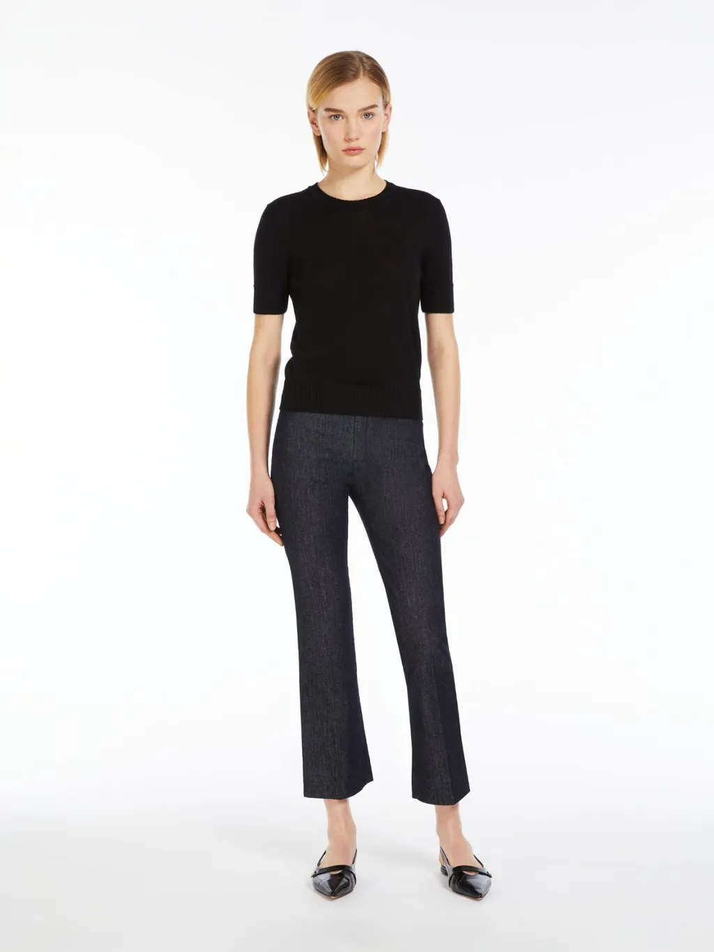 Straight Leg Cropped Jeans