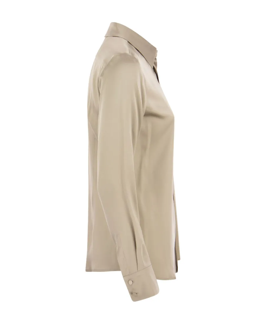 Long-Sleeved Pointed Collar Shirt