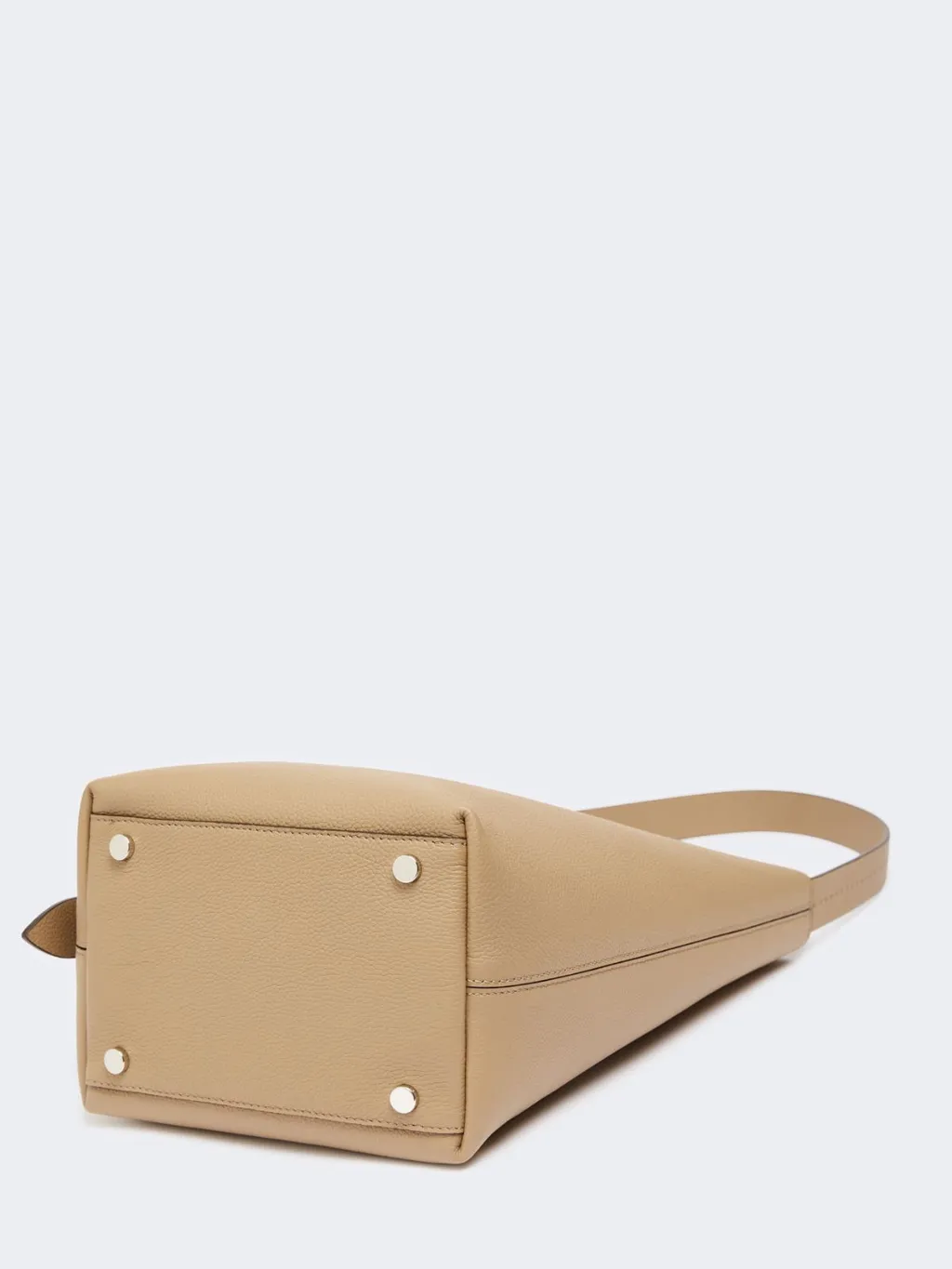 Medium Archetipo Leather Bag