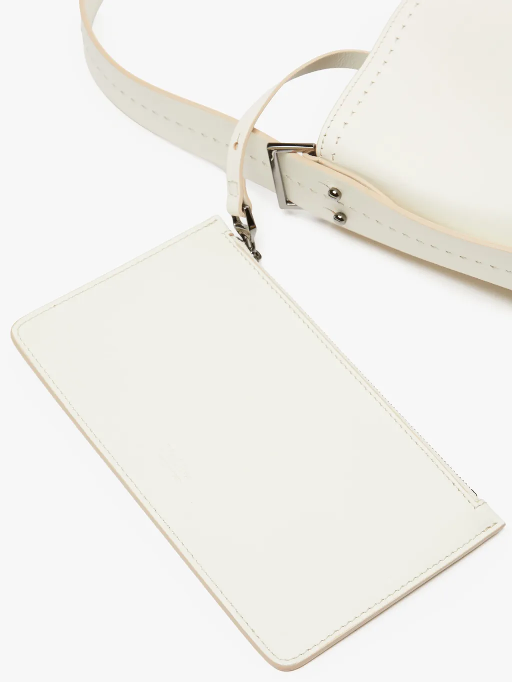 Archetipo Medium Leather Bag