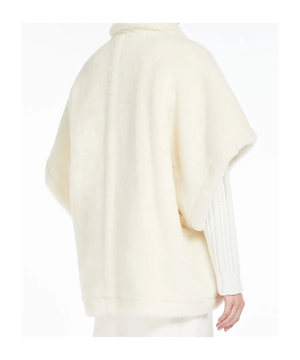 Cape In Alpaca And Wool Teddy Fabric