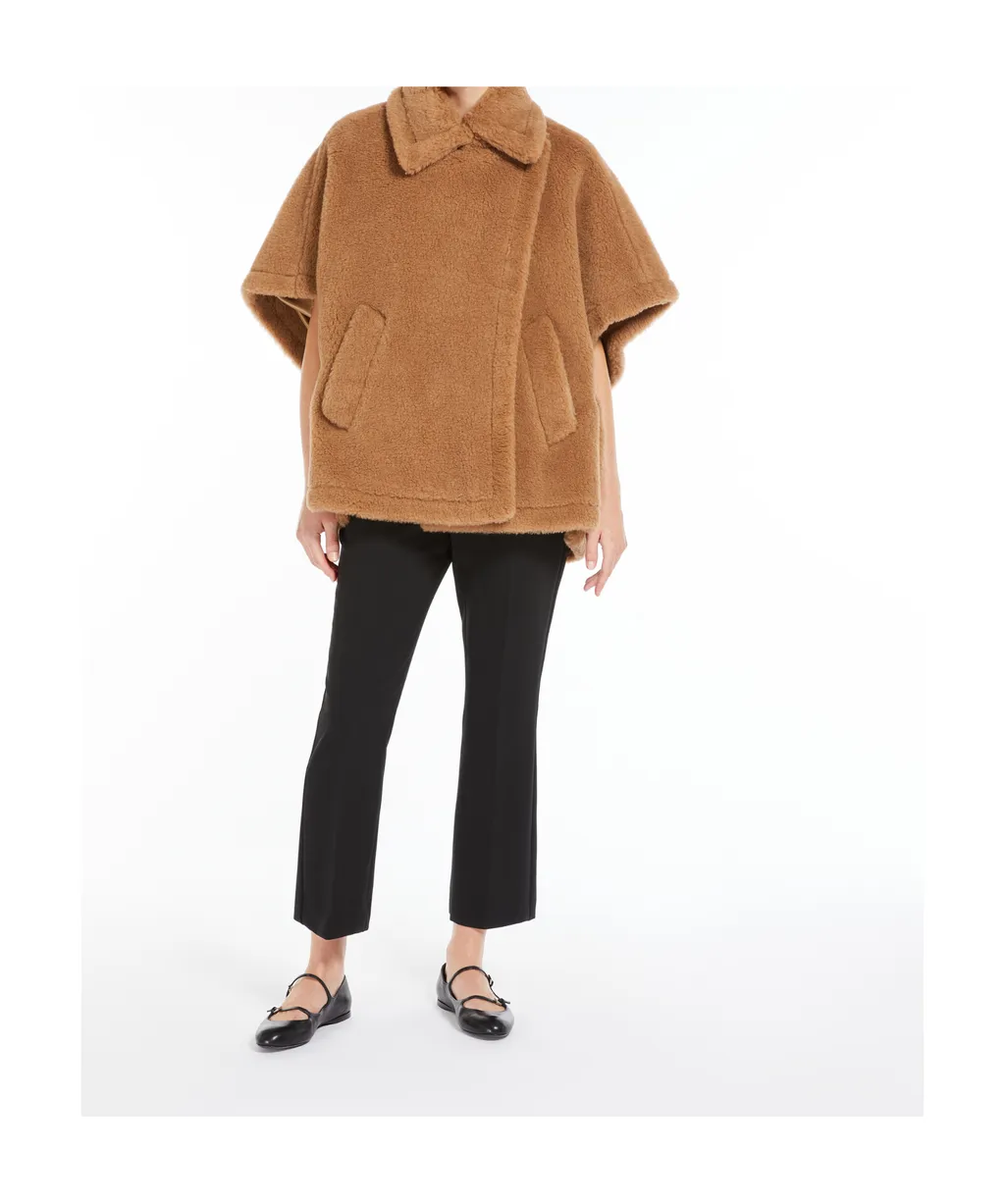 Teddy Fabric Cape