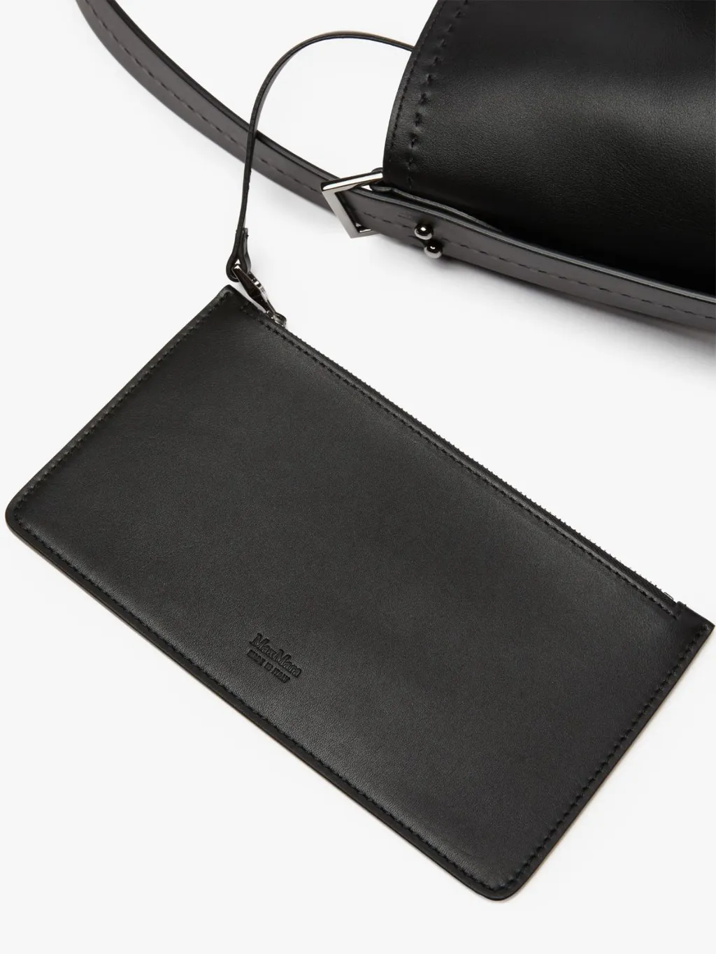Archetipo Medium Leather Bag