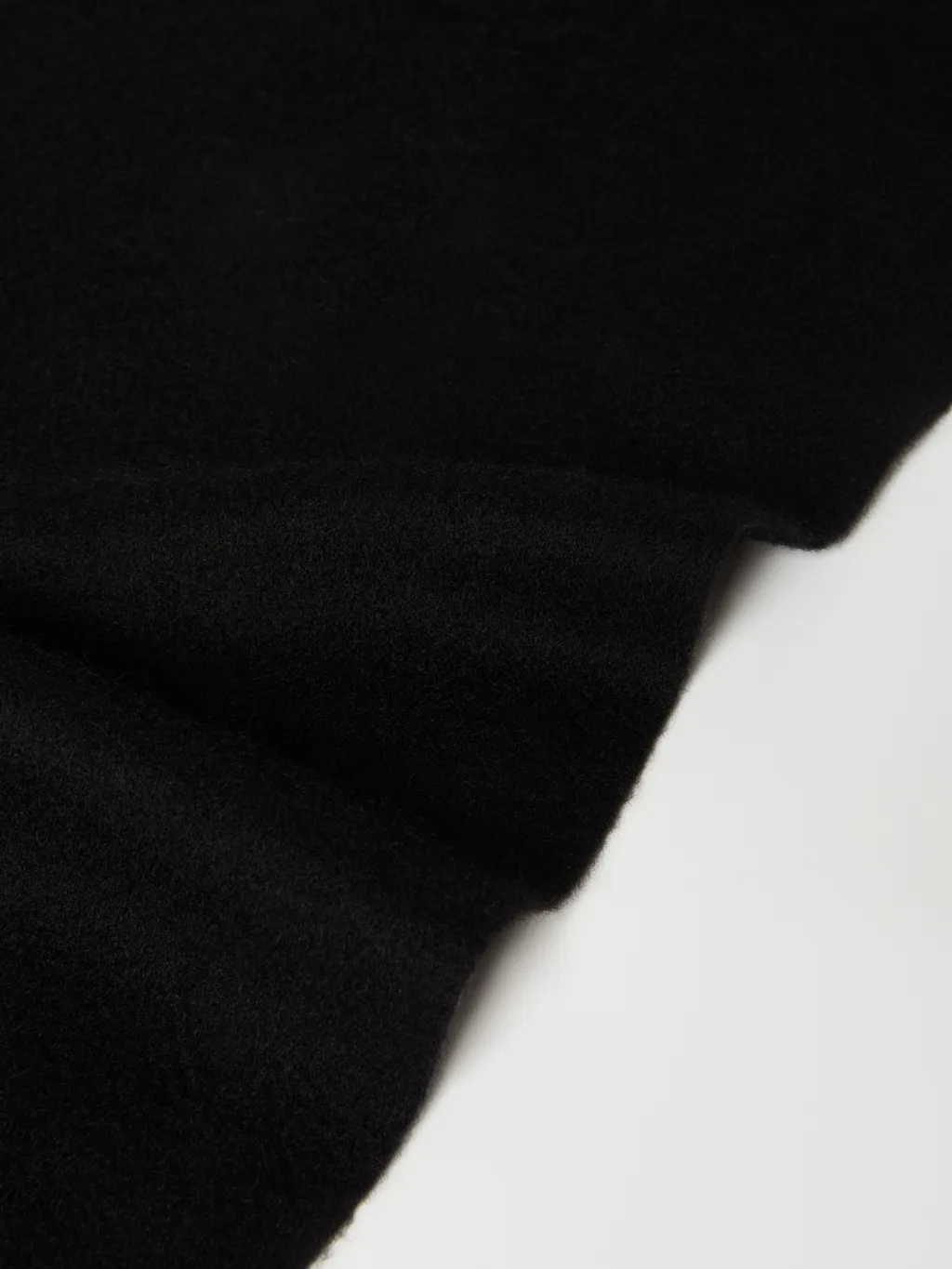 Wsdalia Fringed Edge Scarf