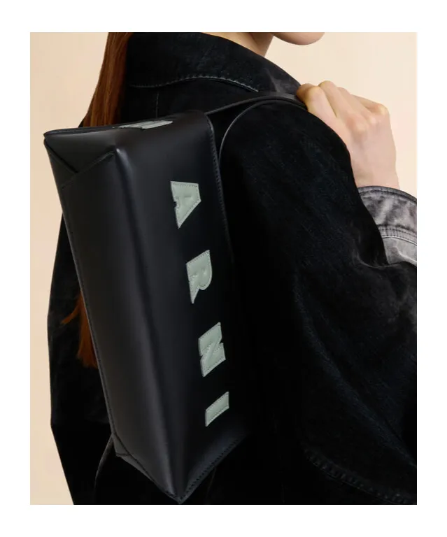 Logo Detailed Zipped Shoulder Bag